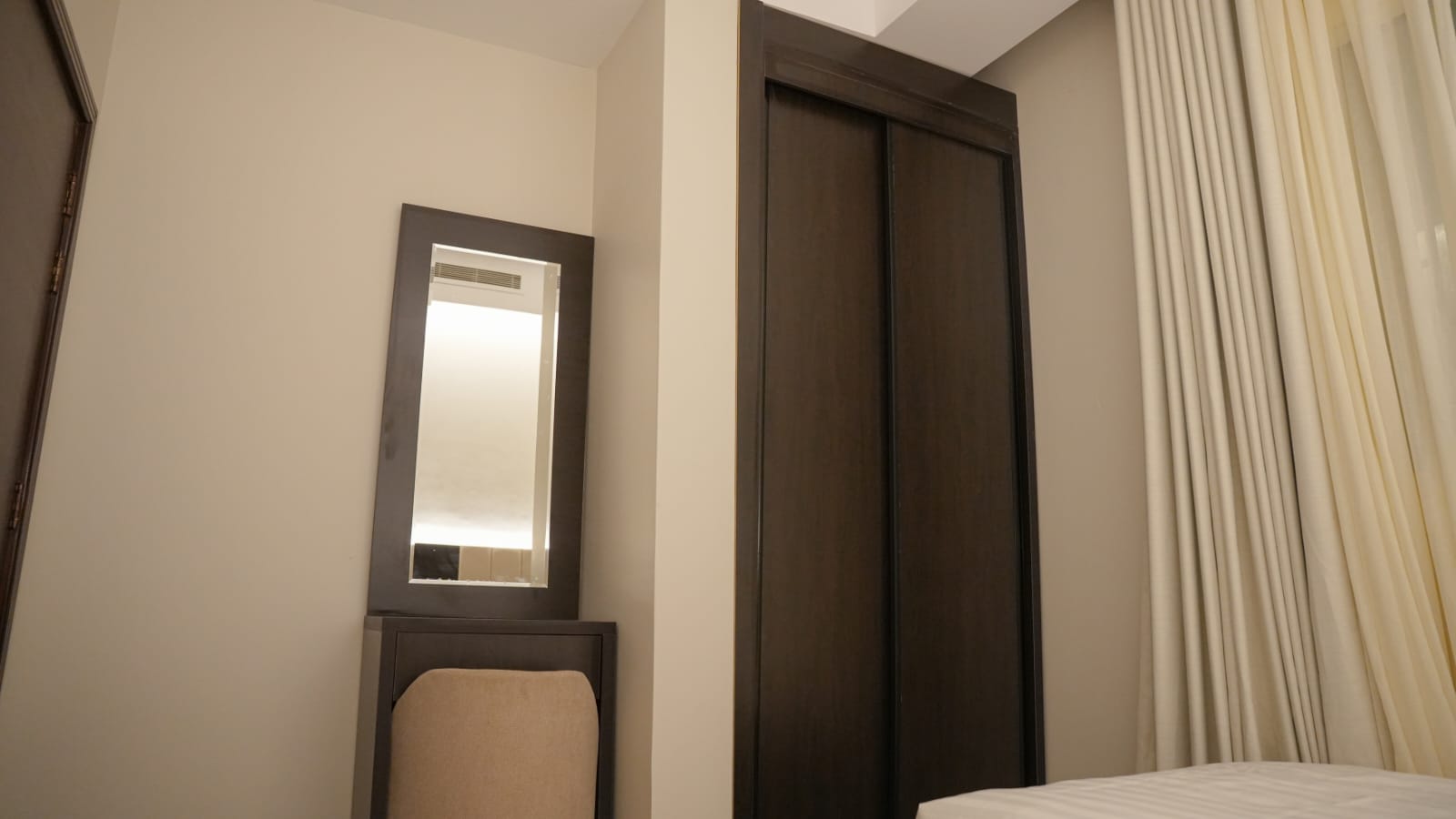 403-شقه فاخره بموقع مميز