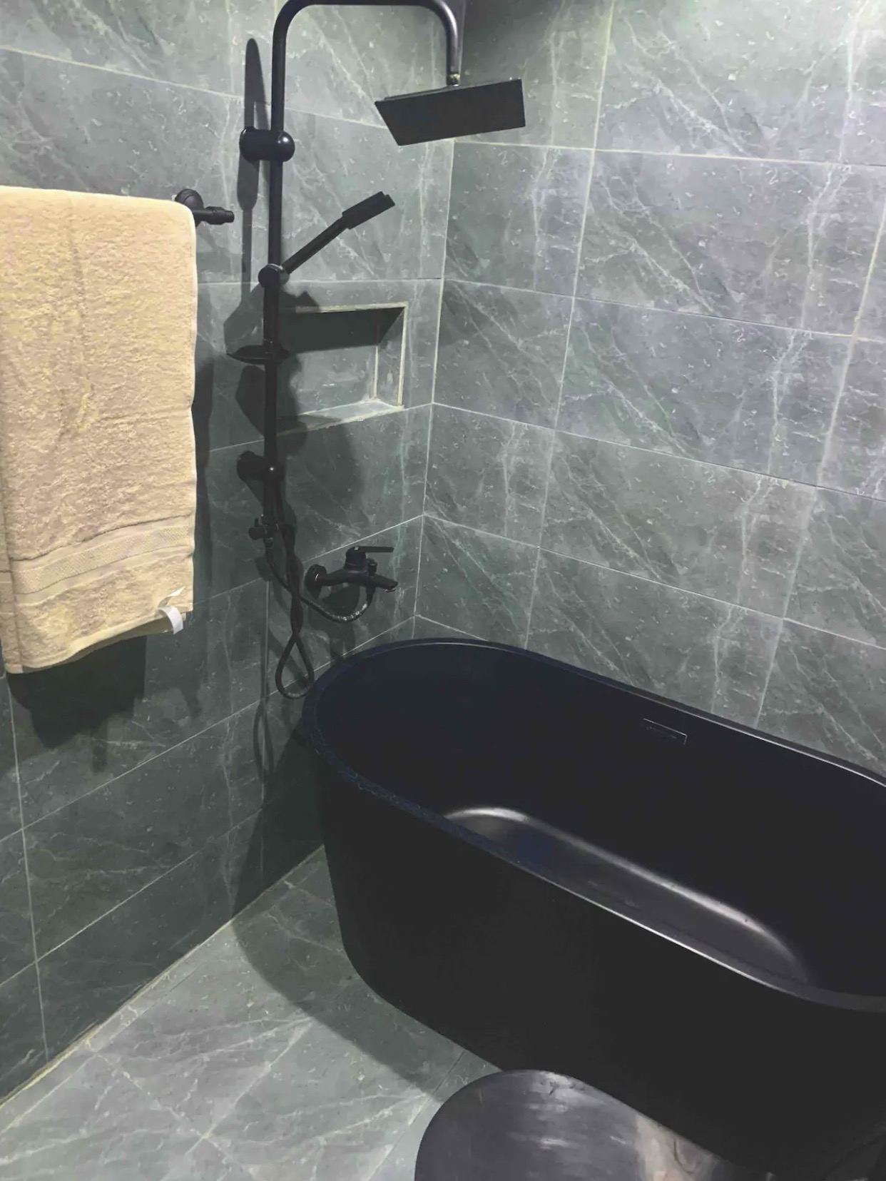 Cozy studio استديو شارع التحليه