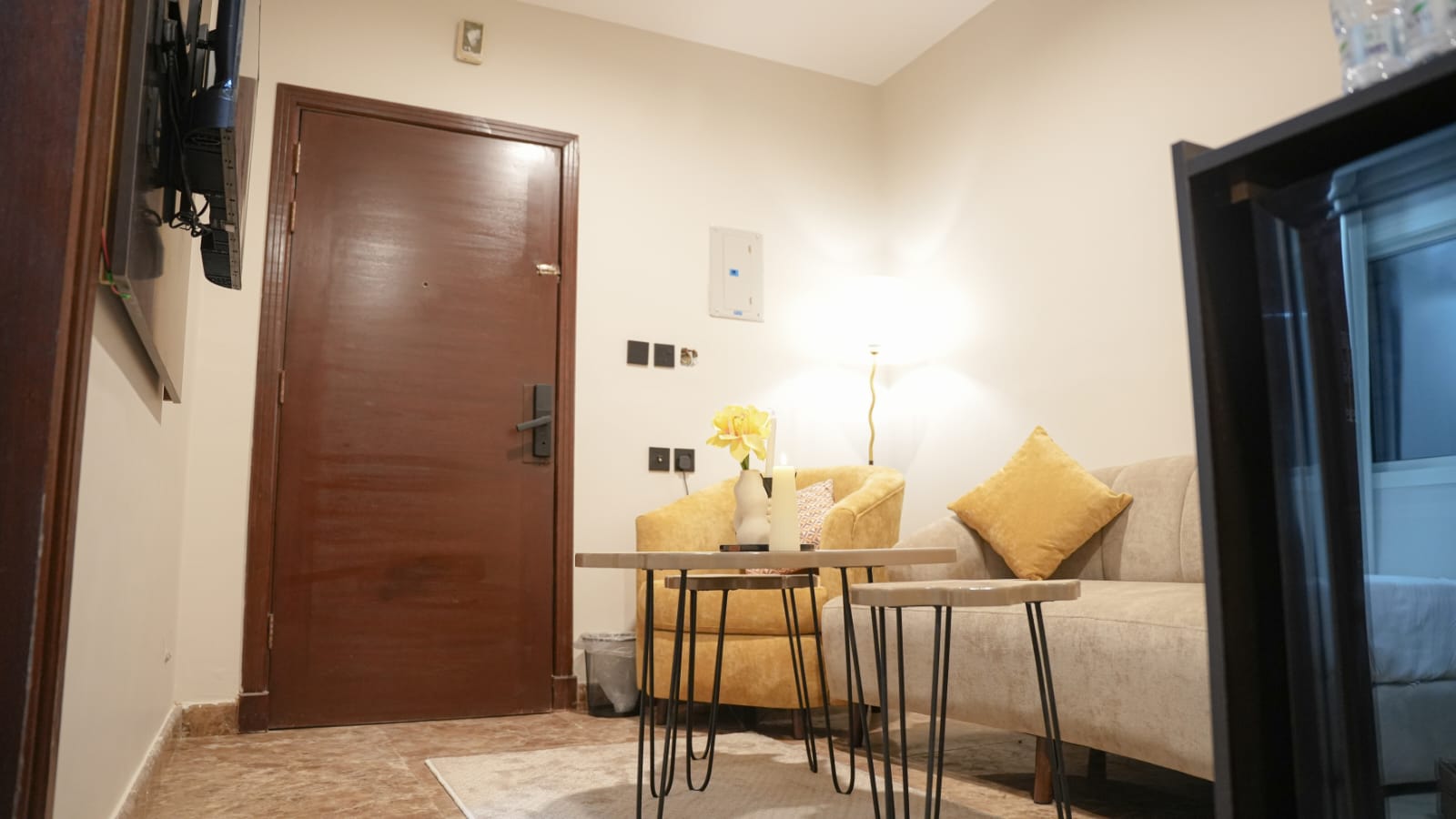 403-شقه فاخره بموقع مميز